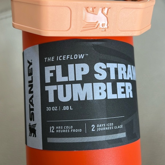 New Stanley the Icedlow Flip Straw 30 oz Tumbler - Picture 2 of 6
